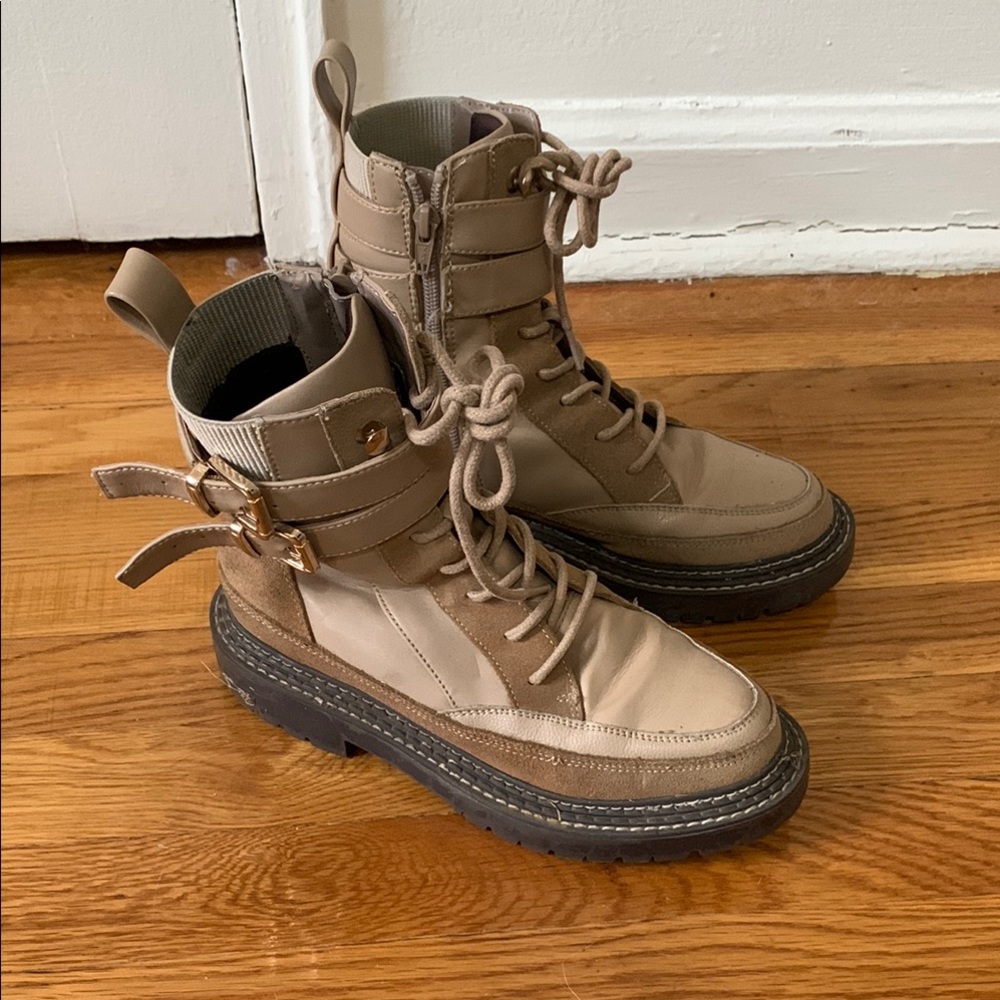 Combat boots